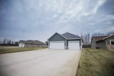 Exterior - 7 Rileys River Rd, Morris, MN 56267 photo 2 of 9