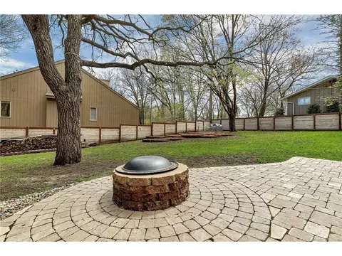 2022 Hillcrest Dr, Saint Cloud, MN 56303 photo 4