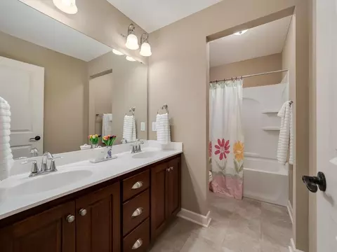 Bath - 6035 Quantico Ln N, Plymouth, MN 55446 photo 4 of 5