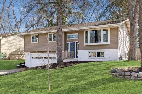 7859 48th Ave N, New Hope, MN 55428