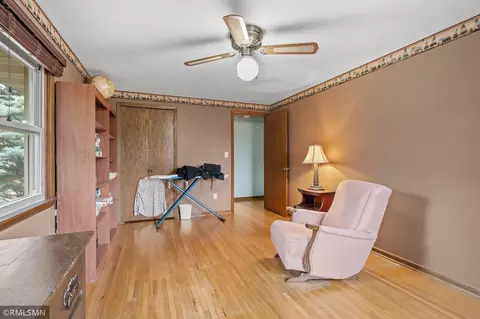 Bedroom - 2245 Maple Ln E, Maplewood, MN 55109 photo 2 of 6