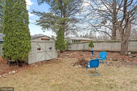 Exterior - 2245 Maple Ln E, Maplewood, MN 55109 photo 7 of 10