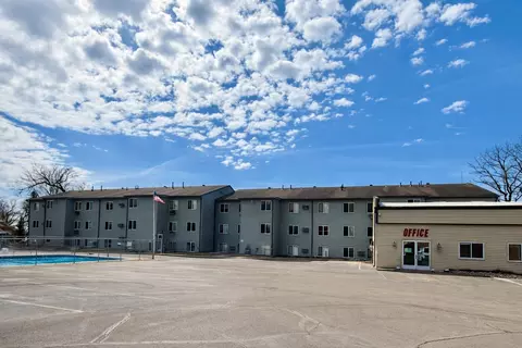 321 Park Lake Blvd E #308, Detroit Lakes, MN 56501