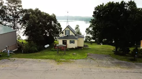 13847 Pearl Lake Ln, Detroit Lakes, MN 56501