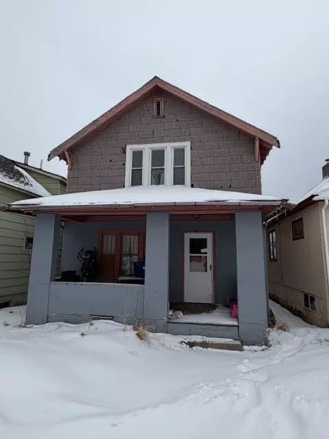 312 2nd St, Nashwauk, MN 55769
