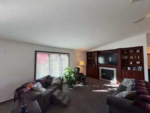 Living - 1175 Front St, Staples, MN 56479 photo 4 of 4