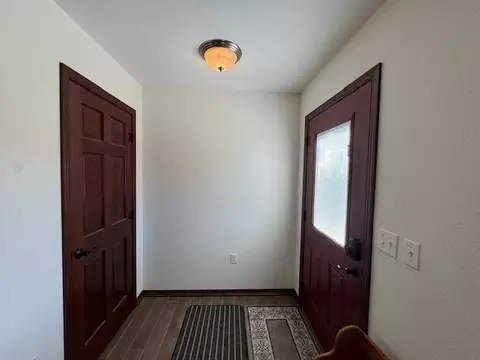 Entry Way - 1175 Front St, Staples, MN 56479 photo 1 of 2