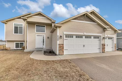 909 4th St NE, Rice, MN 56367