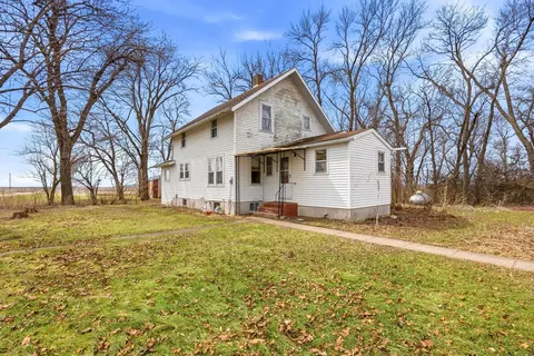 54724 805th Ave, Stewart, MN 55385