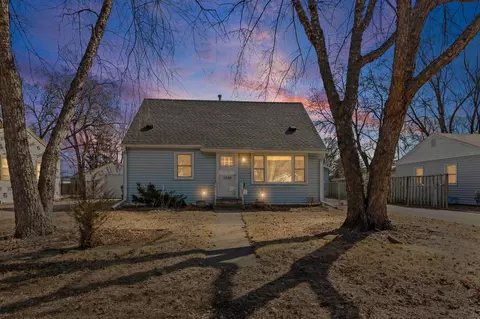 5248 Florida Ave N, Crystal, MN 55428