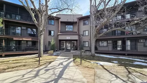 7501 W 101st St #320, Bloomington, MN 55438