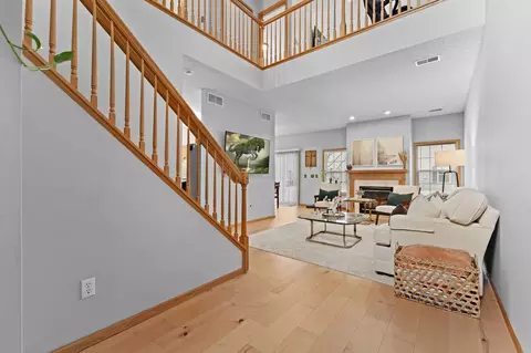 7395 Derby Ln, Shakopee, MN 55379