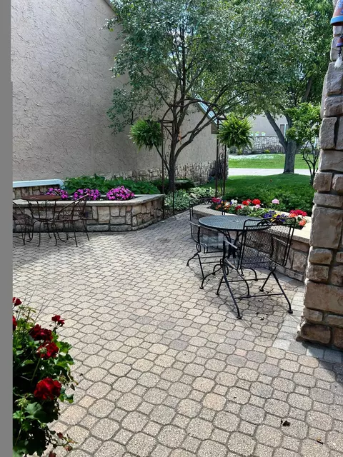 Exterior - 503 Brook Ln, Saint Cloud, MN 56301 photo 4 of 11