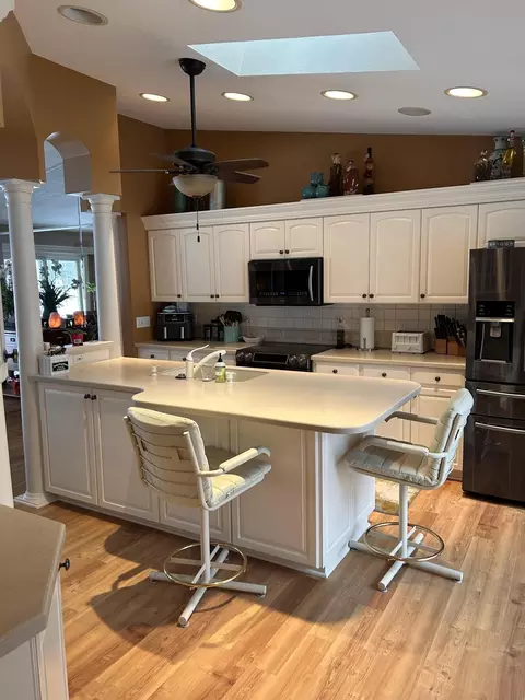 Kitchen - 503 Brook Ln, Saint Cloud, MN 56301 photo 3 of 8