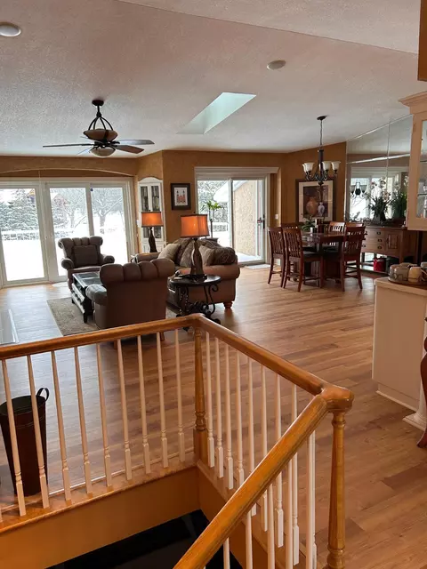 Living - 503 Brook Ln, Saint Cloud, MN 56301 photo 2 of 10