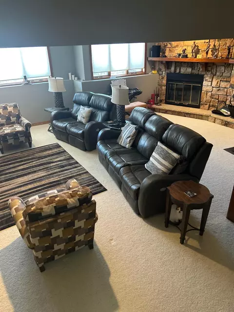Living - 503 Brook Ln, Saint Cloud, MN 56301 photo 9 of 10