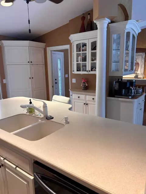 Kitchen - 503 Brook Ln, Saint Cloud, MN 56301 photo 2 of 8