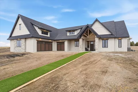 7982 Eldorado Rd, Prior Lake, MN 55372