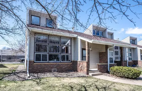 910 9th St, Farmington, MN 55024