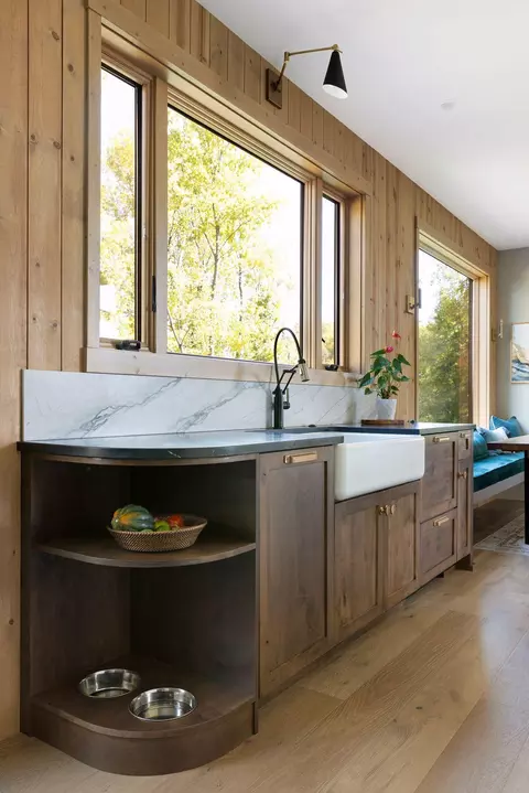 Kitchen - 175 Lakeview Ave, Tonka Bay, MN 55331 photo 2 of 8