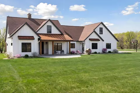 29921 40th Ave, Cadott, WI 54727