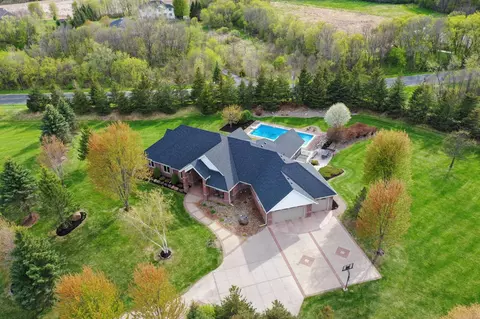 4700 Covey Trl, Medina, MN 55340