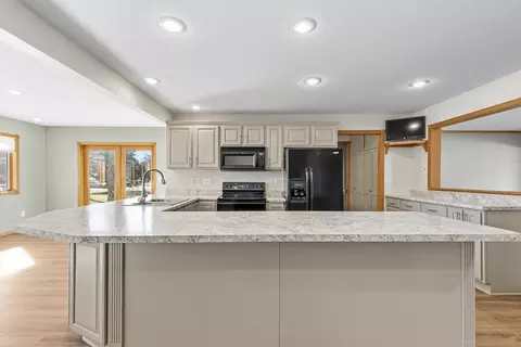 Kitchen - 509 Cottage Ave, Hendricks, MN 56136 photo 5 of 12