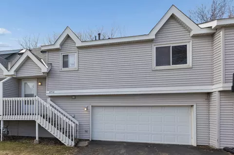 8718 Glasgow Ln, Saint Bonifacius, MN 55375
