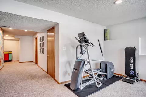 Entry Way - 4222 Yorktown Dr, Eagan, MN 55123 photo 9 of 9
