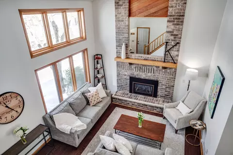 Living - 4222 Yorktown Dr, Eagan, MN 55123 photo 2 of 6