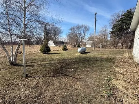 Exterior - 475 E Csah 10, Vesta, MN 56292 photo 2 of 6