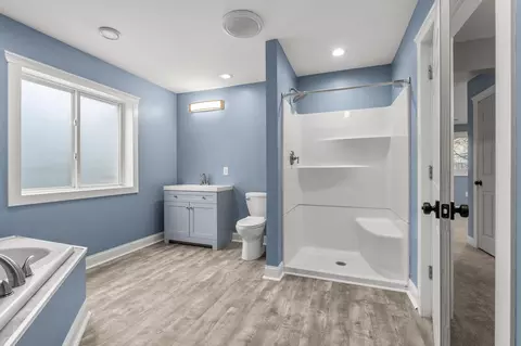 Bath - 407 Orleans Ct N, Champlin, MN 55316 photo 6 of 6