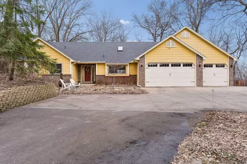 2200 Alcana Ln, Burnsville, MN 55306