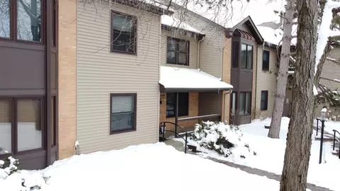 11039 Oregon Cir, Bloomington, MN 55438