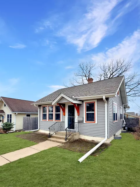 3334 Buchanan St NE, Minneapolis, MN 55418