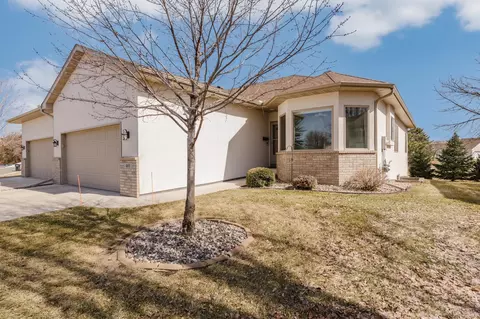 469 Roundhouse St, Shakopee, MN 55379