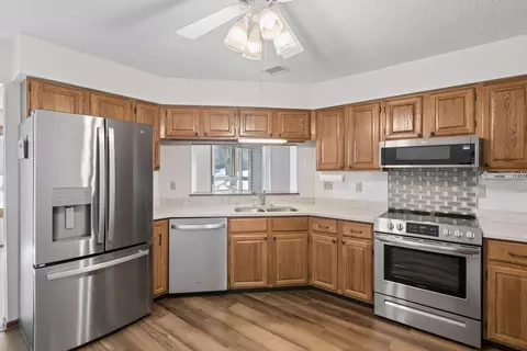 3801 W 98th St #107, Bloomington, MN 55431