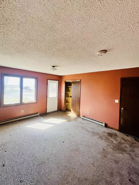 Living - 6392 Us Highway 75, Wheaton, MN 56296 photo 3 of 4