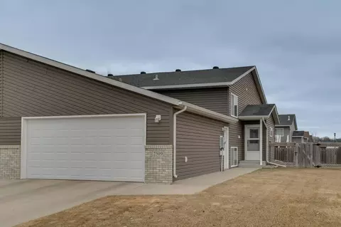 2509 8th Ct W, West Fargo, ND 58078