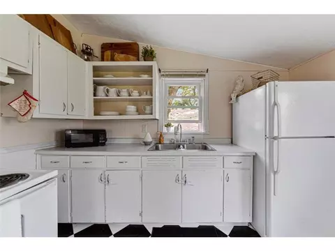 414 3rd St NE, Waseca, MN 56093 photo 7