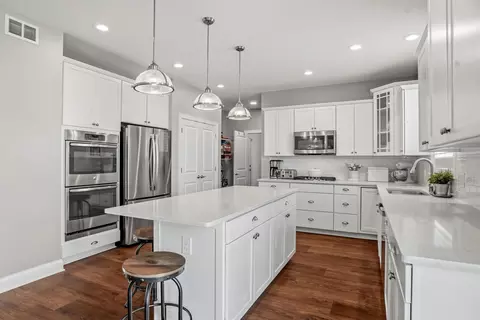 3915 Founders Path, Chaska, MN 55318 photo 10