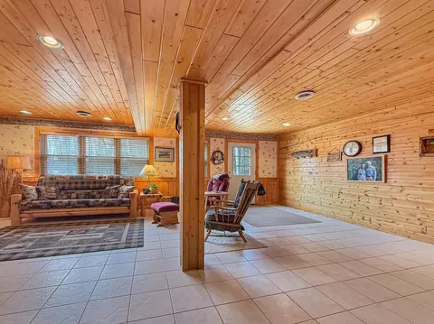 Living - 44711 Schoolcraft Trl, Laporte, MN 56461 photo 5 of 7