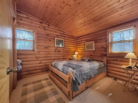 Bedroom - 44711 Schoolcraft Trl, Laporte, MN 56461 photo 4 of 5