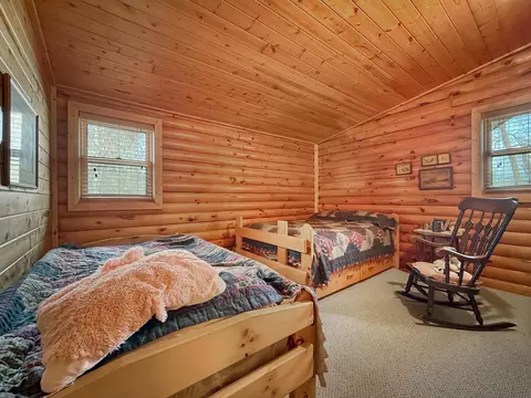 Bedroom - 44711 Schoolcraft Trl, Laporte, MN 56461 photo 3 of 5