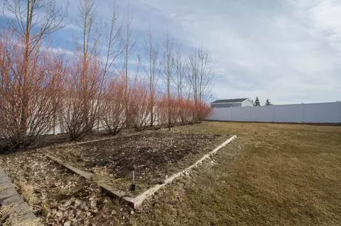 Exterior - 293 Redwood Dr, Mapleton, ND 58059 photo 6 of 9