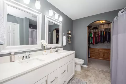 Bath - 293 Redwood Dr, Mapleton, ND 58059 photo 1 of 7