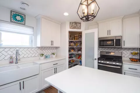 Kitchen - 293 Redwood Dr, Mapleton, ND 58059 photo 6 of 6