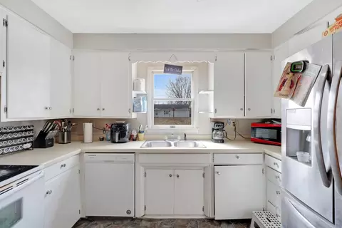 Kitchen - 2466 Old State Road 87, Cushing, WI 54006 photo 2 of 3