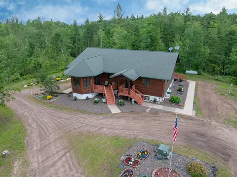 n5020 Red Pine Tr, Spooner, WI 54801