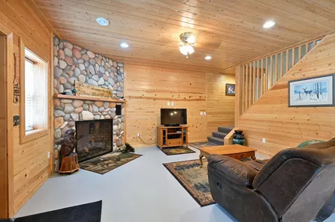 Living - n5020 Red Pine Tr, Spooner, WI 54801 photo 9 of 10